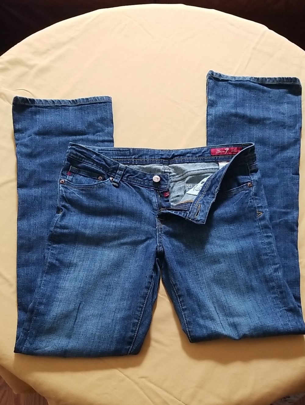 Seven7 Vintage Women's Medium Blue Denim Jeans with Tan Pocket Stitch - Size 32 - Picture 2 of 4